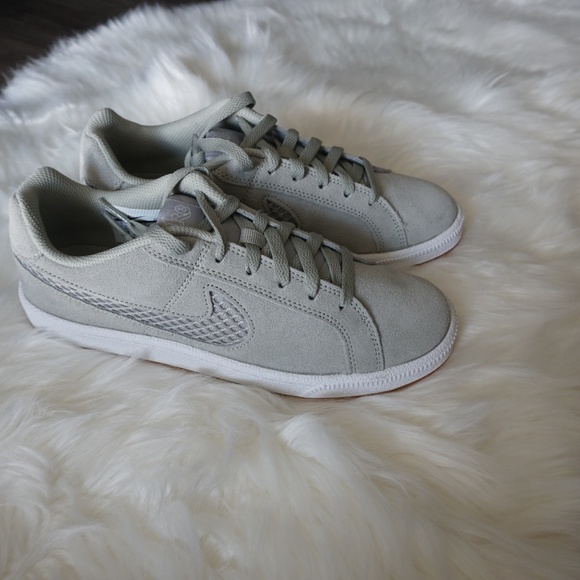 Nike Women's Court Royale Premium, Spruce green - Picture 4 of 8